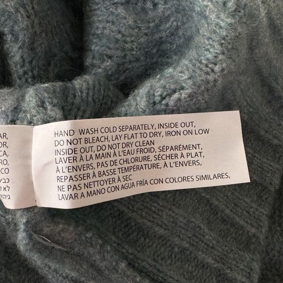 Black Tape Plus SZ 1X-Large Cardigan Button-Up Cable Knit Long Sleeve Stretch - Picture 8 of 8